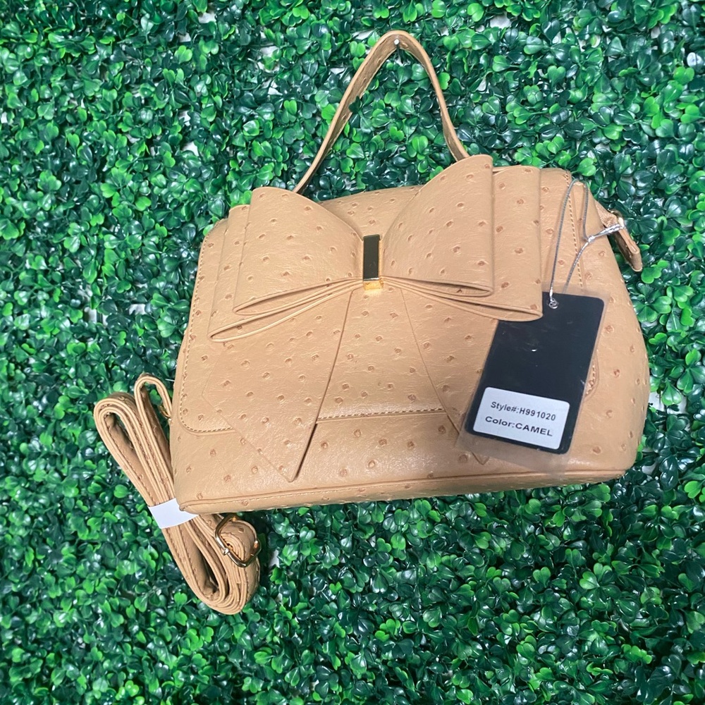 Camel Purse